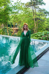Robe longue en mousseline de soie à décolleté plongeant Natasha